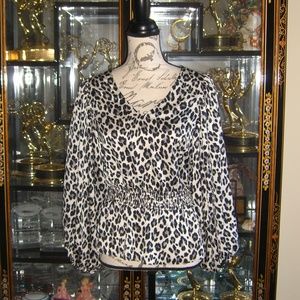 VINCE CAMUTO LEOPARD PRINT TOP S